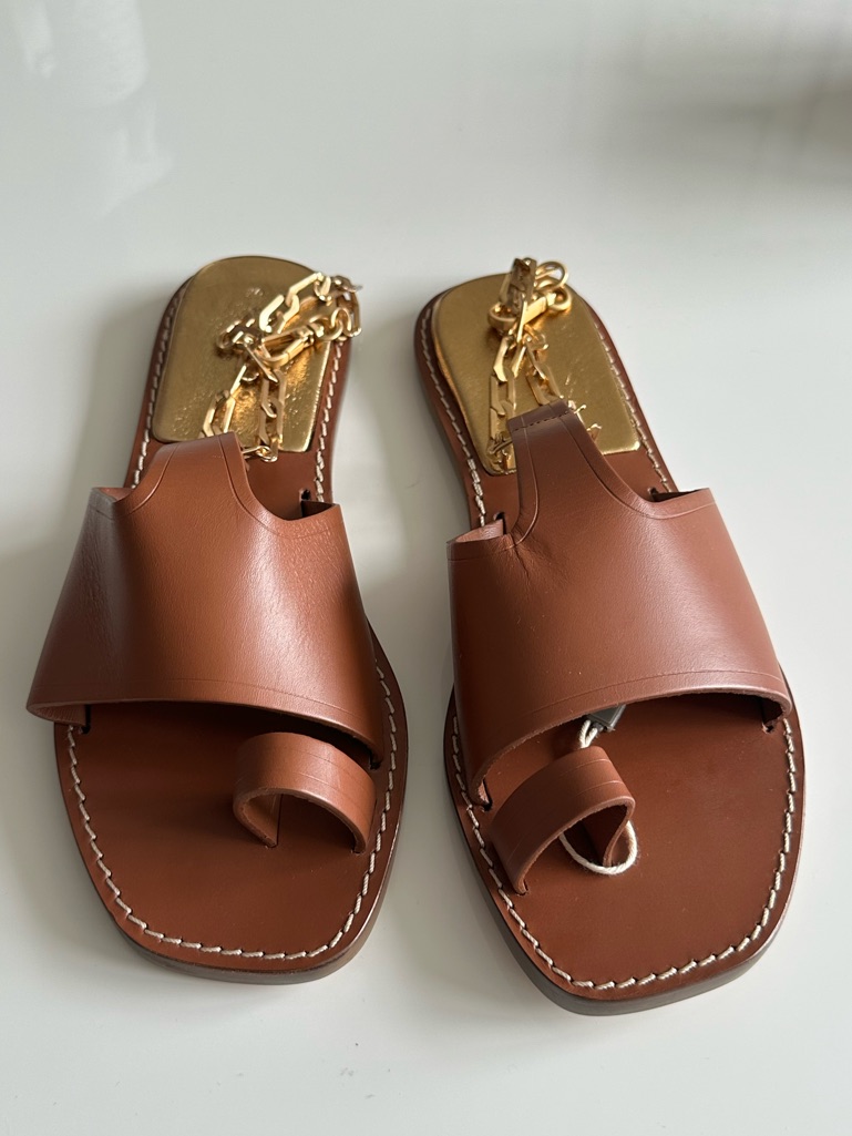 Sandro Parma Leather Slide Sandals Gold Chain Beige. Size 36 / 6 Or 5.5